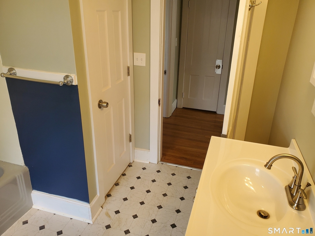 31 Bellevue Street - Photo 7