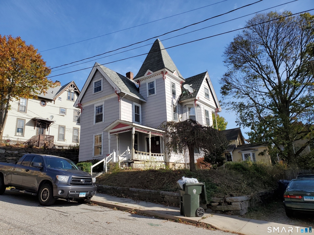31 Bellevue Street - Photo 0
