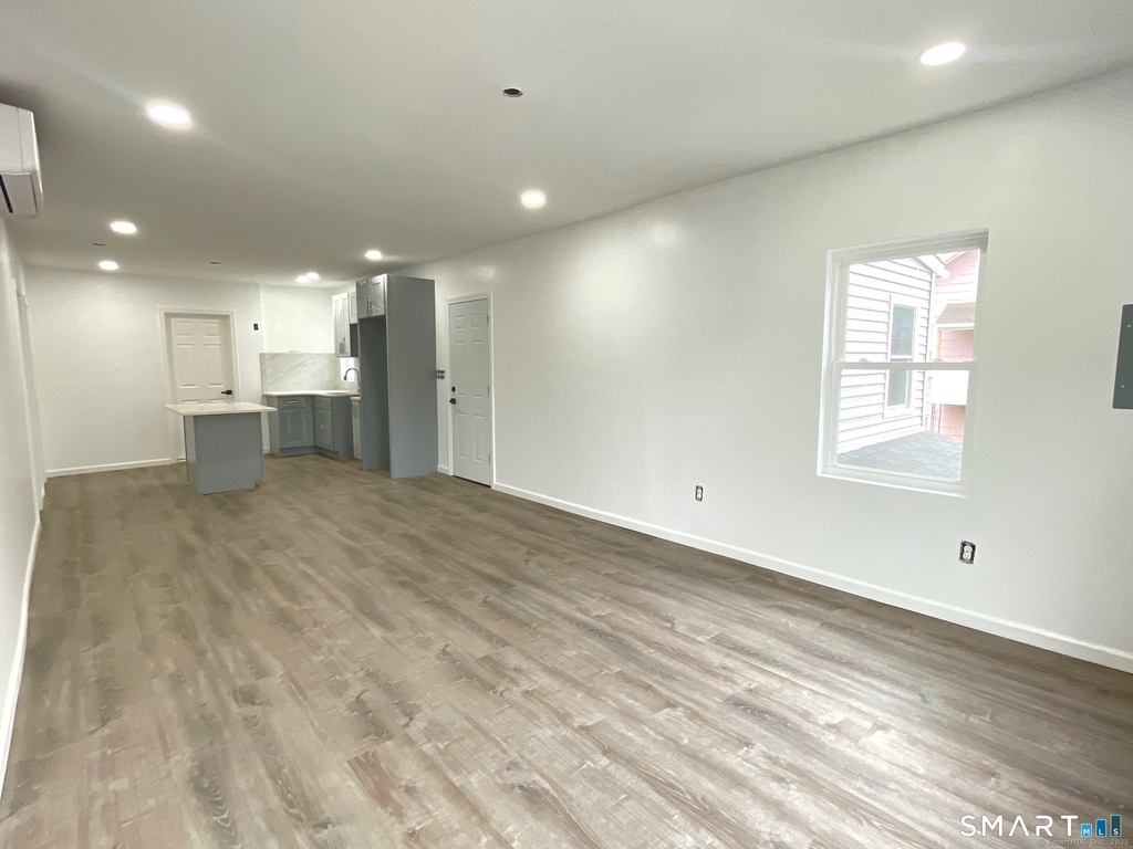 32 Lester Street - Photo 7