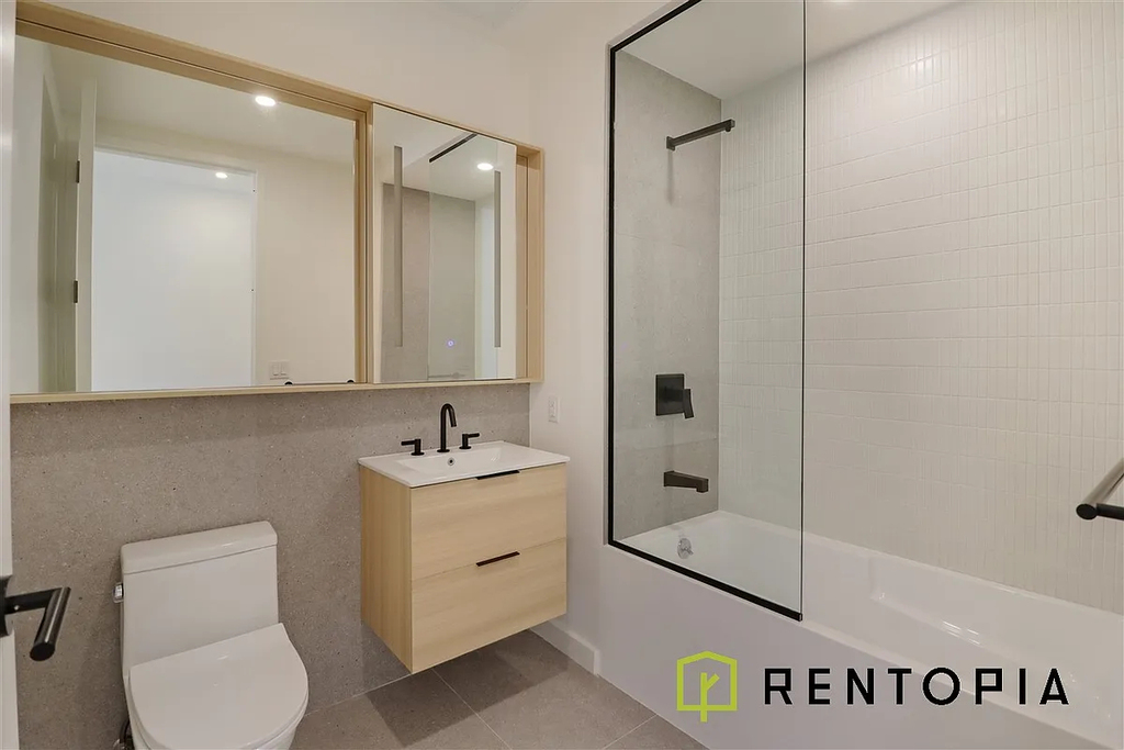 1010 Pacific Street - Photo 5