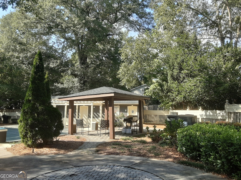 6900 Roswell Road - Photo 14
