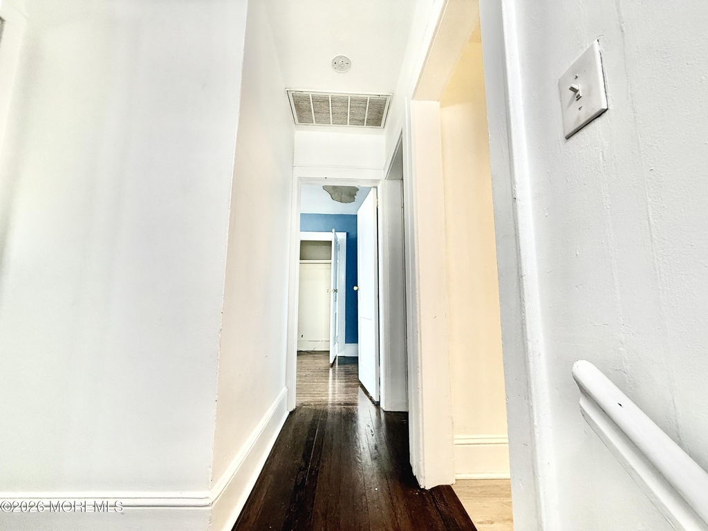 140 Wall Street - Photo 2