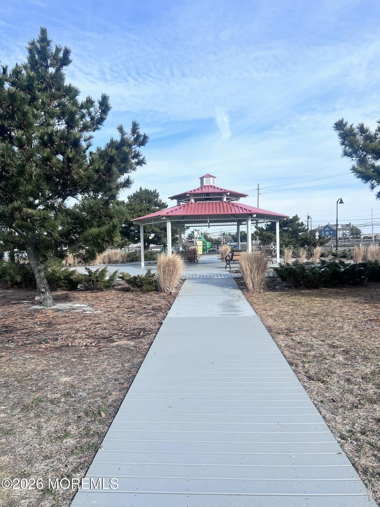 447 N Highway 35 - Photo 17