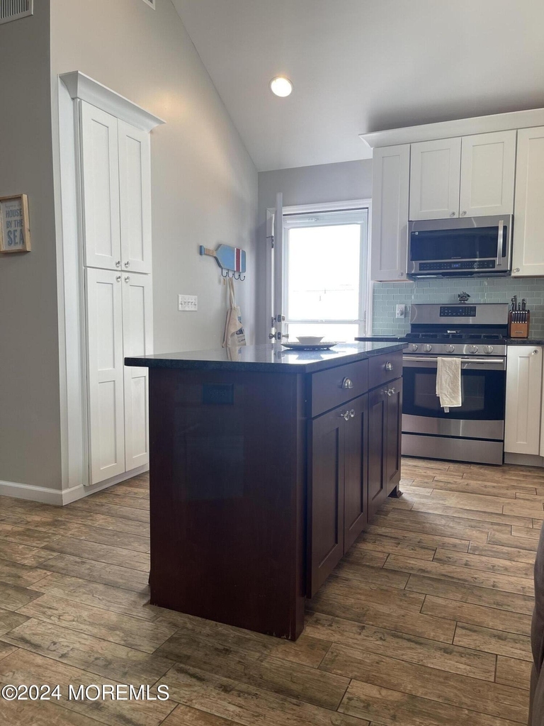104 W Chadwick Way - Photo 1
