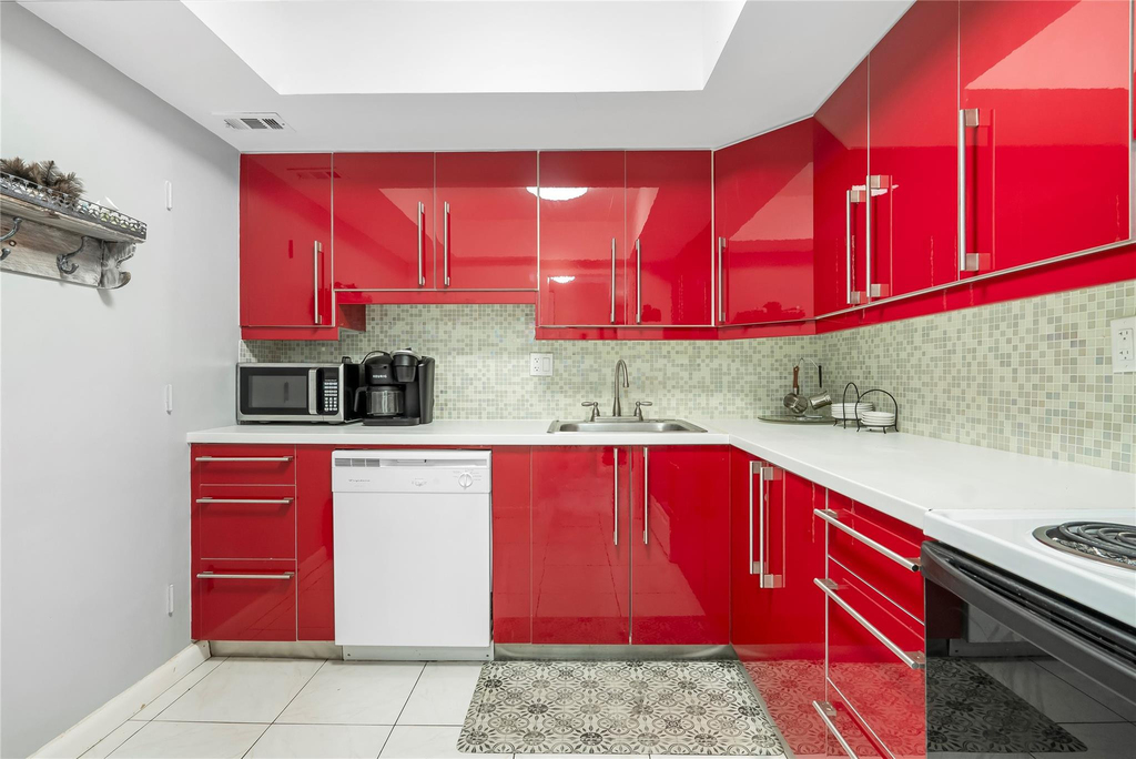 3180 S Ocean Drive - Photo 4