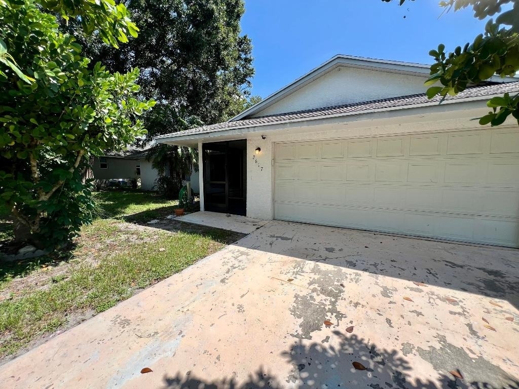 2617 Sw Chestnut Lane - Photo 0