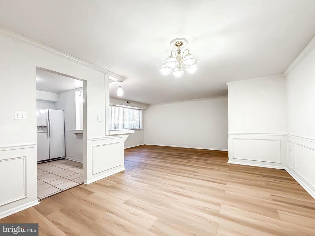 11402 Cherry Hill Road - Photo 2