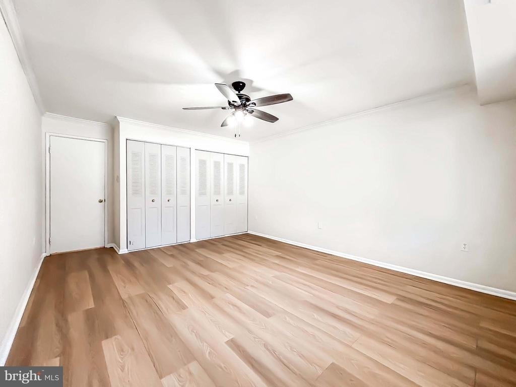 11402 Cherry Hill Road - Photo 4