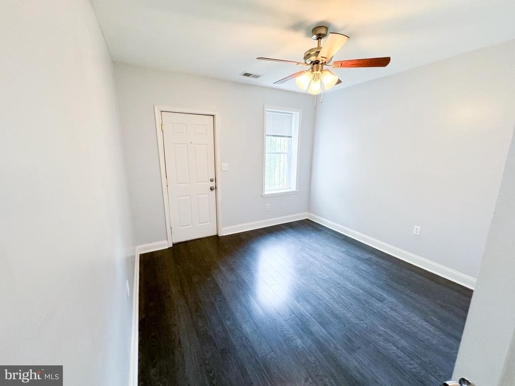 719 Euclid Street Nw - Photo 4