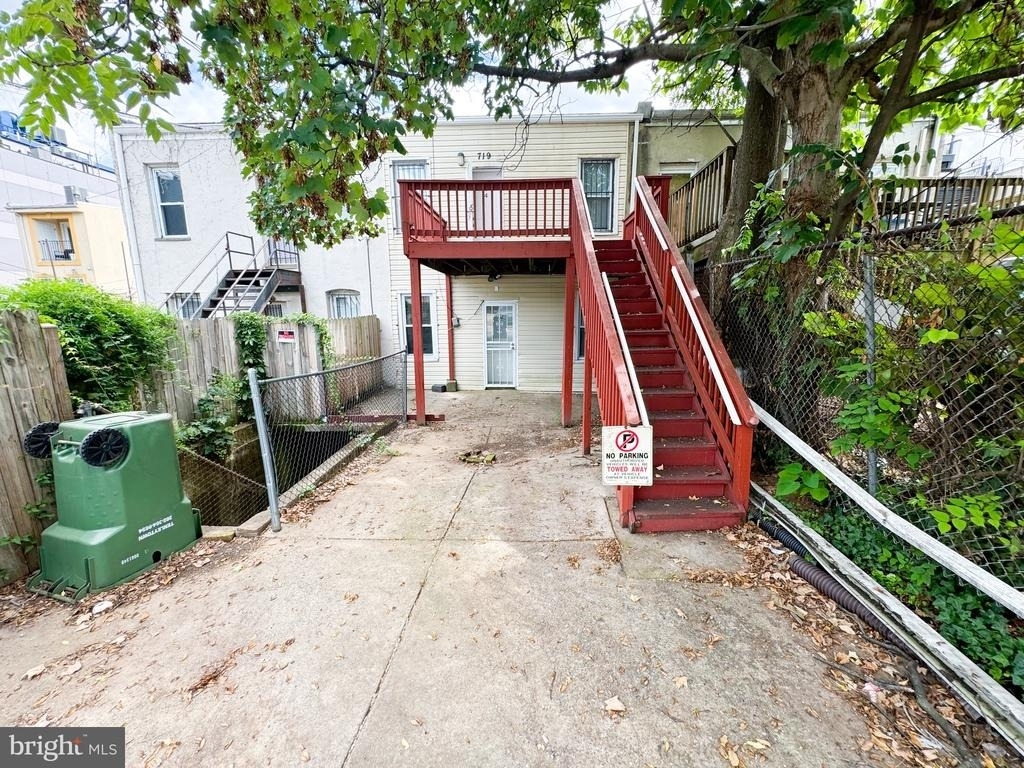 719 Euclid Street Nw - Photo 8