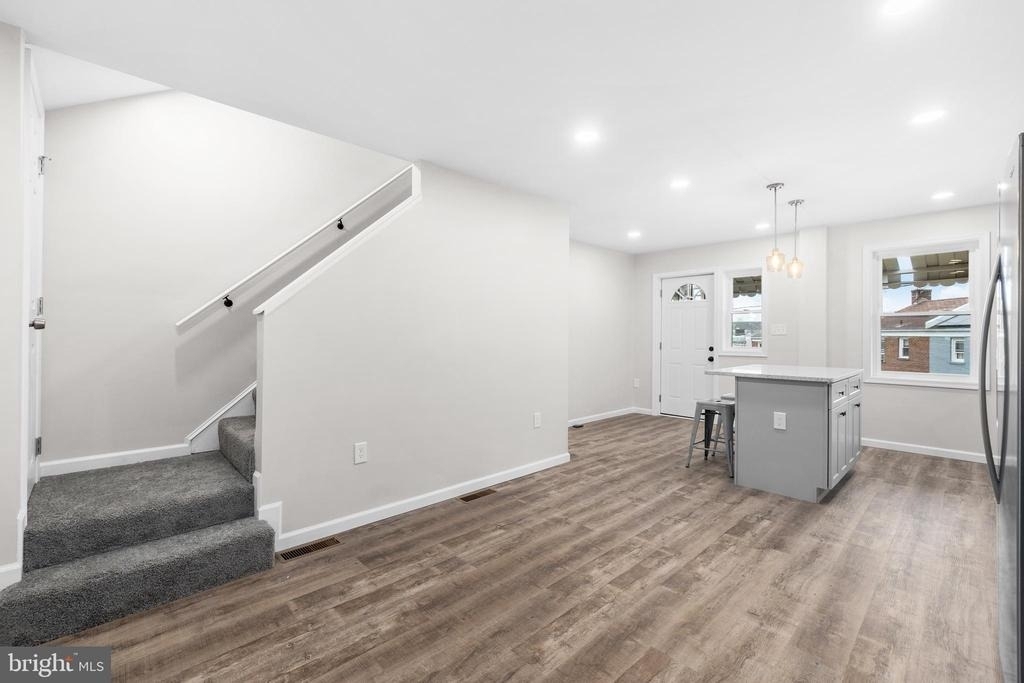 4686 A Street Se - Photo 5
