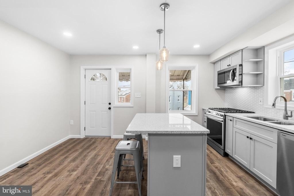 4686 A Street Se - Photo 7
