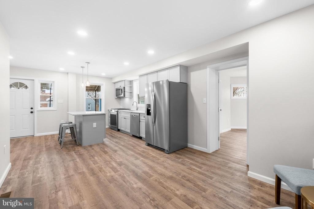 4686 A Street Se - Photo 4