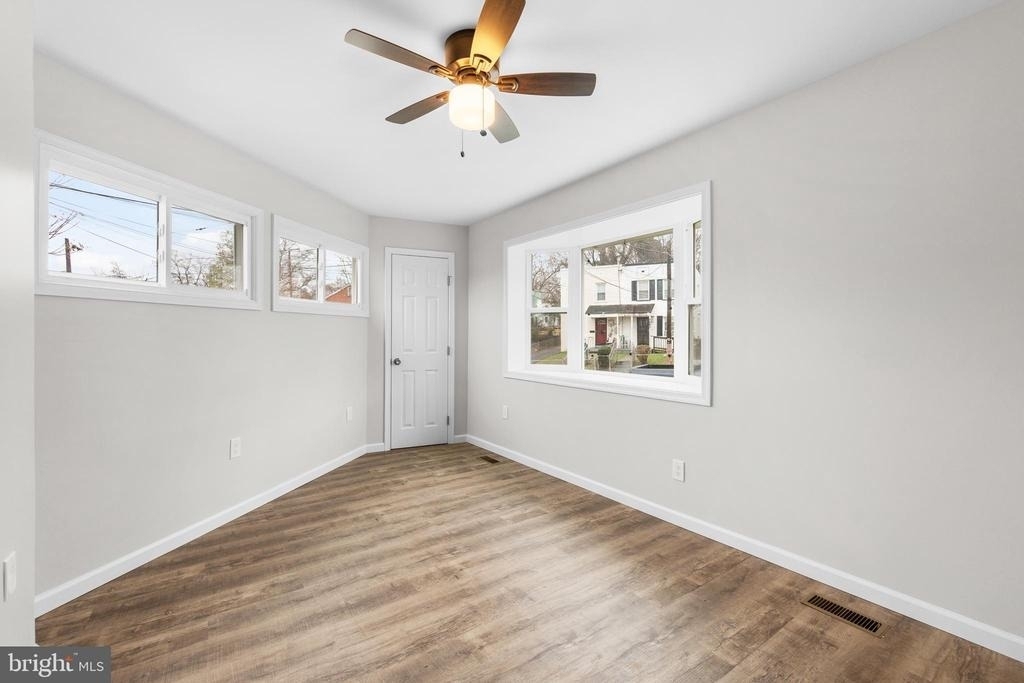 4686 A Street Se - Photo 10