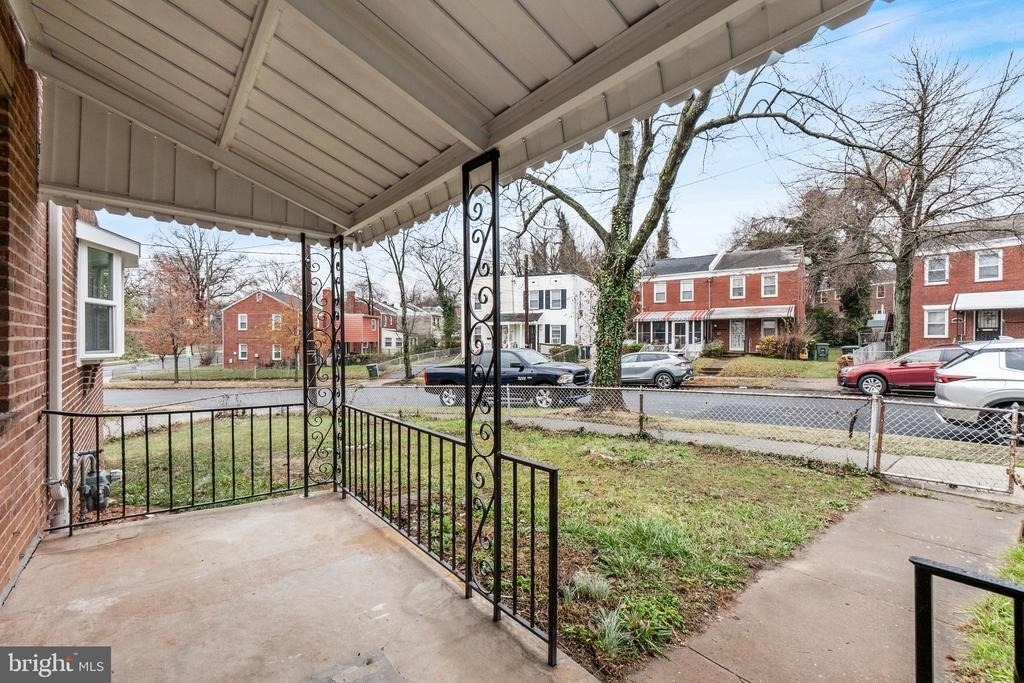 4686 A Street Se - Photo 3