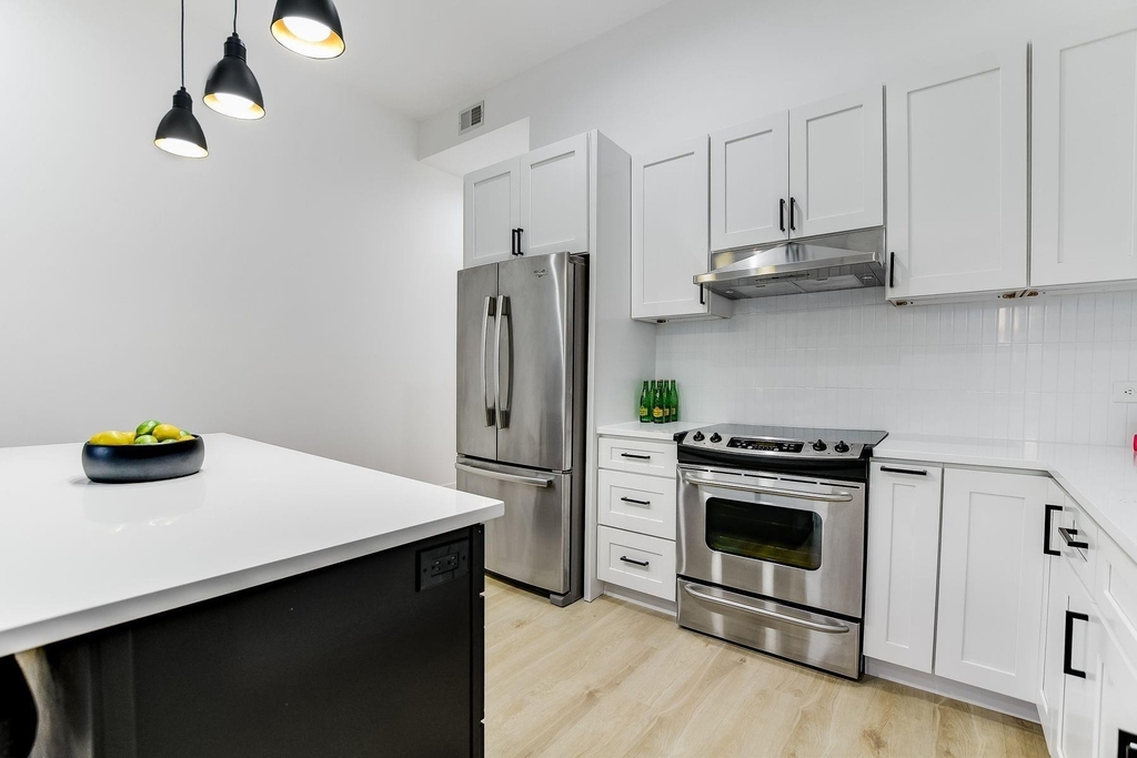 507 Sabine St - Photo 7