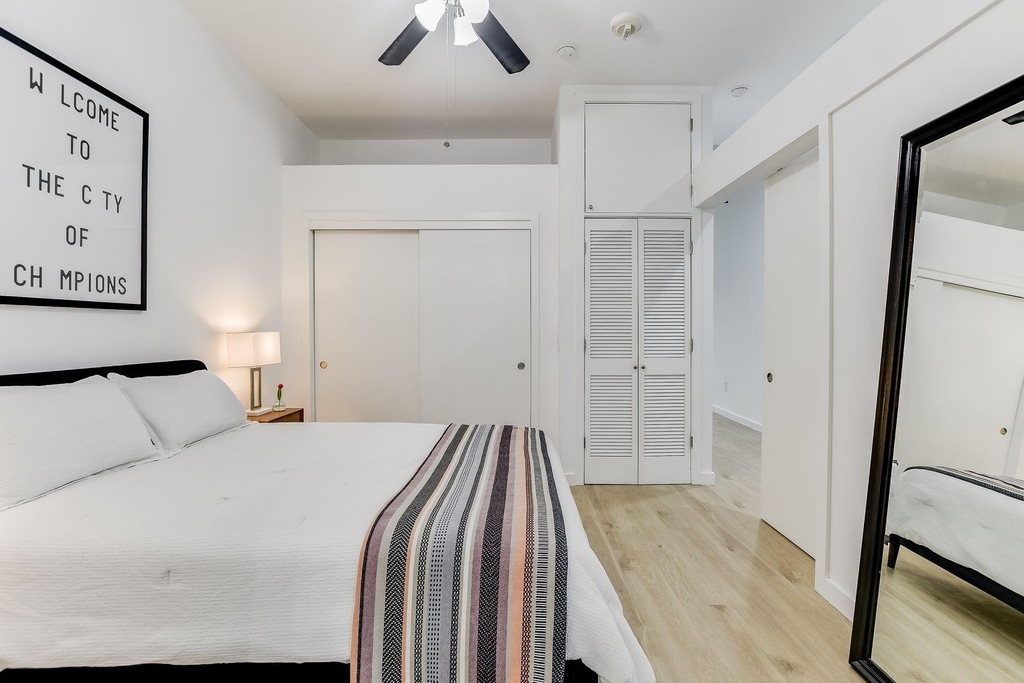 507 Sabine St - Photo 10