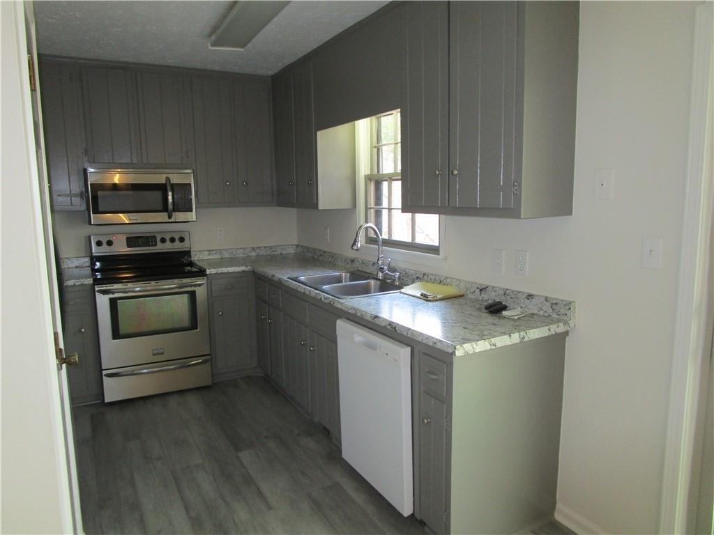 3730 Newport Drive - Photo 13