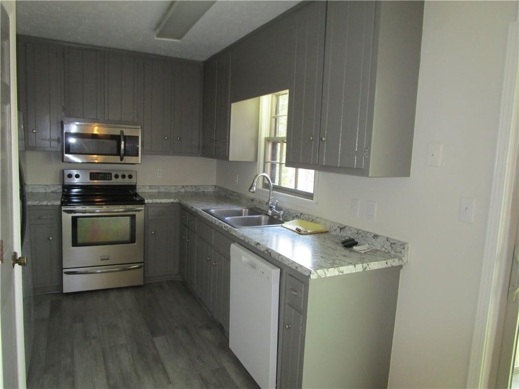 3730 Newport Drive - Photo 12