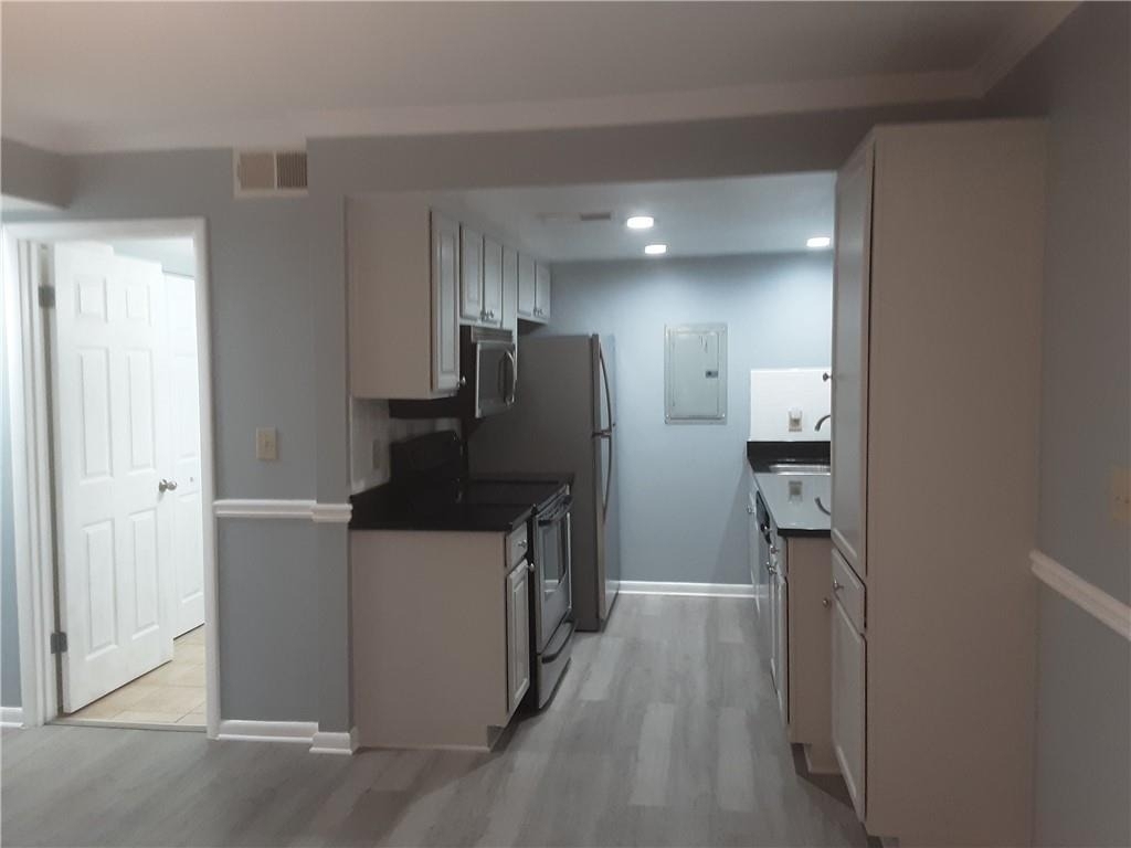 6900 Roswell Road - Photo 2