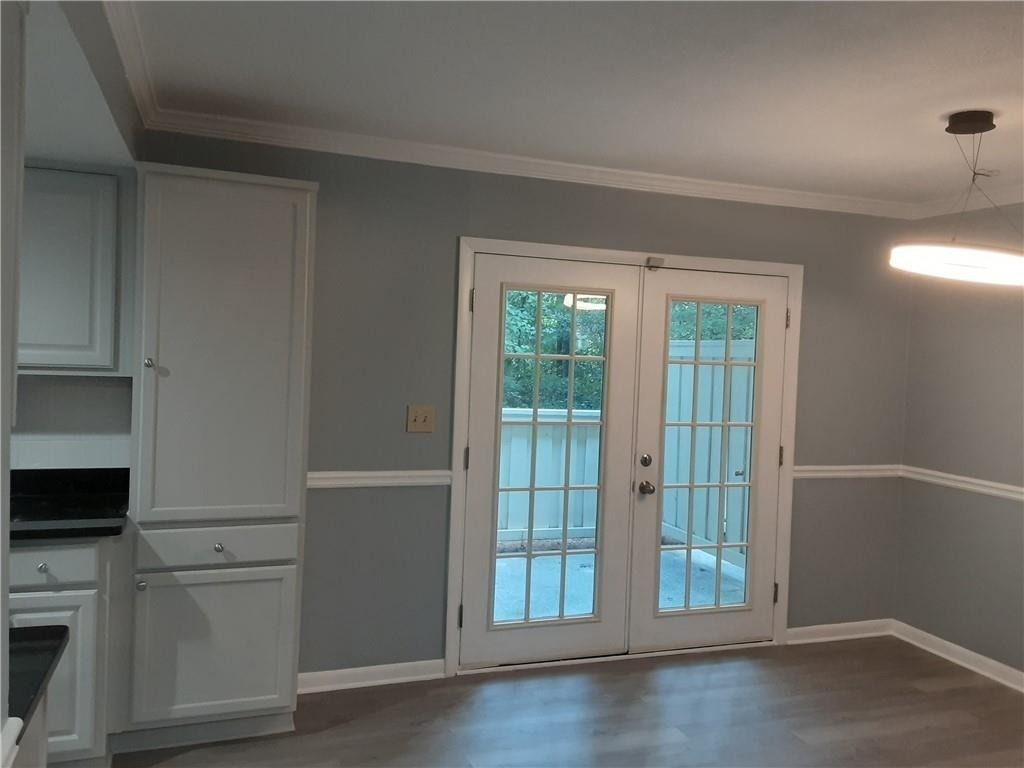 6900 Roswell Road - Photo 3