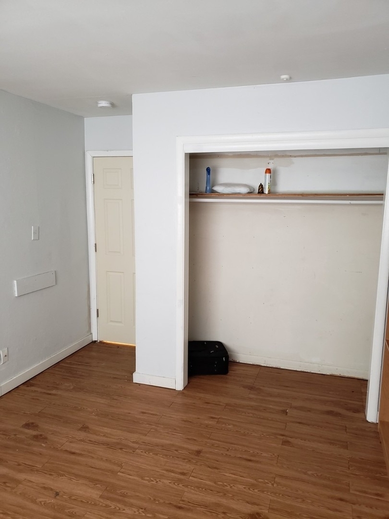 908 Greenbrier Road - Photo 14