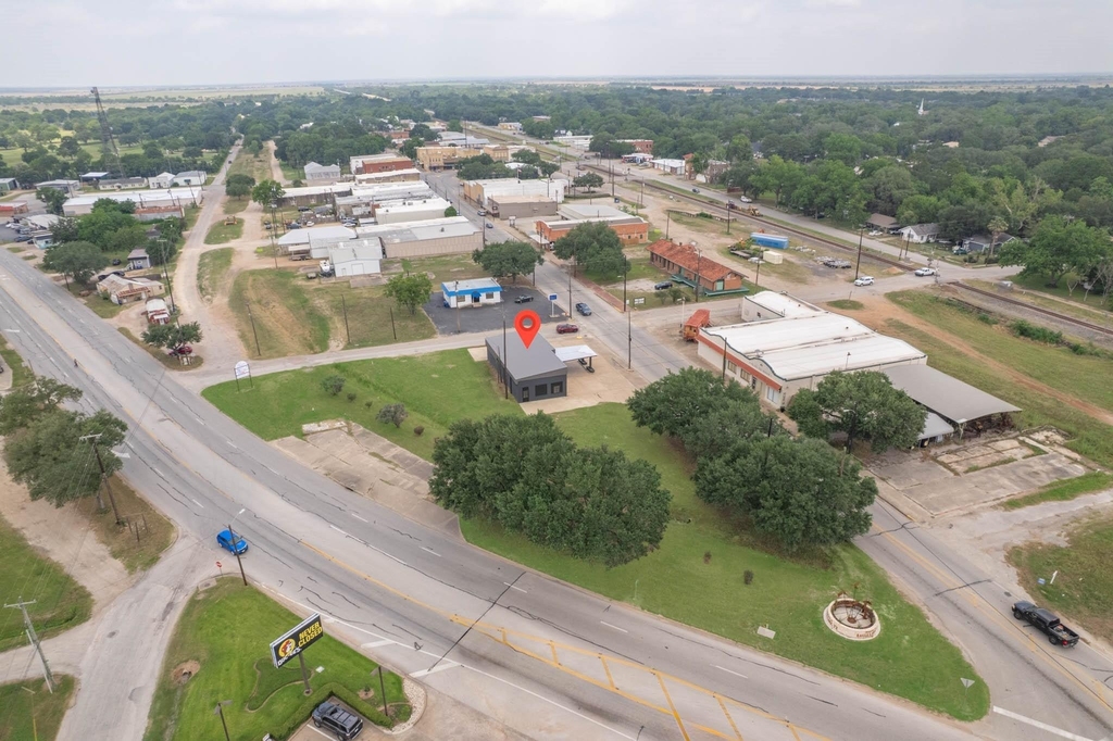 401 E Main Street - Photo 19