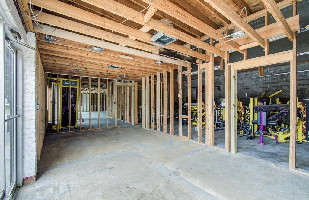 401 E Main Street - Photo 9