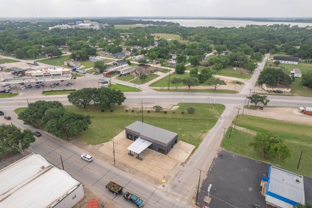 401 E Main Street - Photo 20