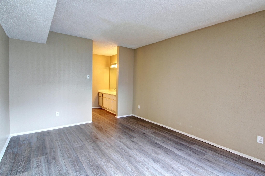 12220 Coppertree Lane - Photo 6