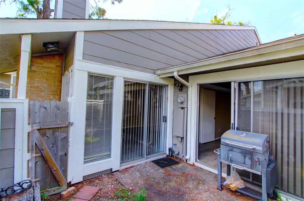 12220 Coppertree Lane - Photo 12