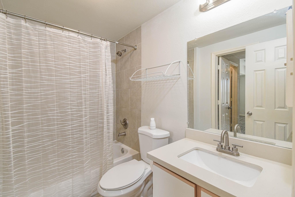 6289 Wilcrest Drive - Photo 16