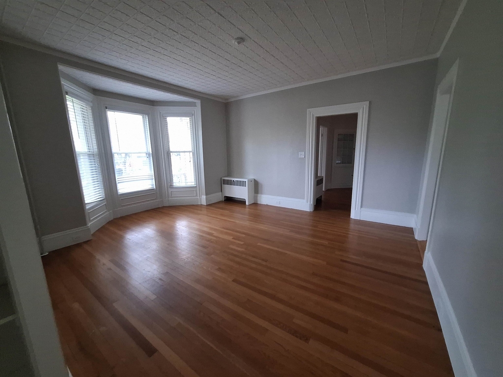 1934 Elm - Photo 4