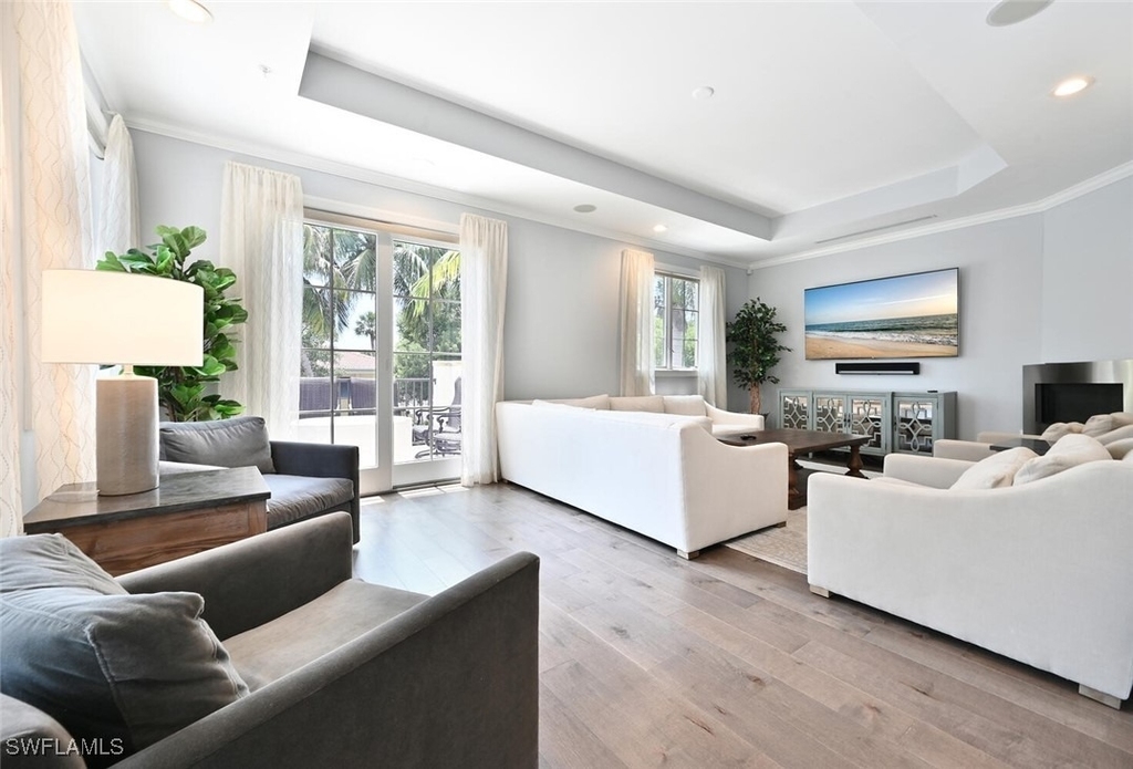 433 5th Street S - Photo 13