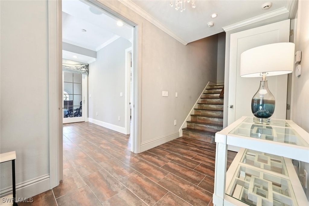 433 5th Street S - Photo 2