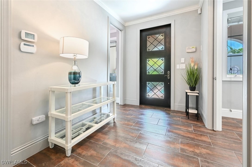 433 5th Street S - Photo 1