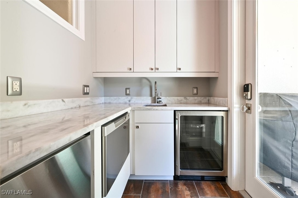 433 5th Street S - Photo 7