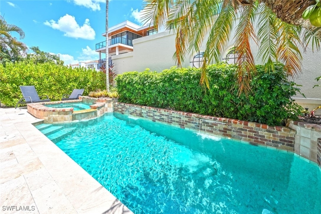 433 5th Street S - Photo 36