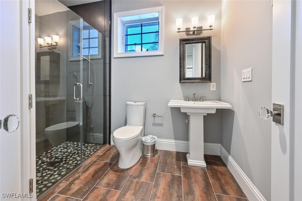433 5th Street S - Photo 4