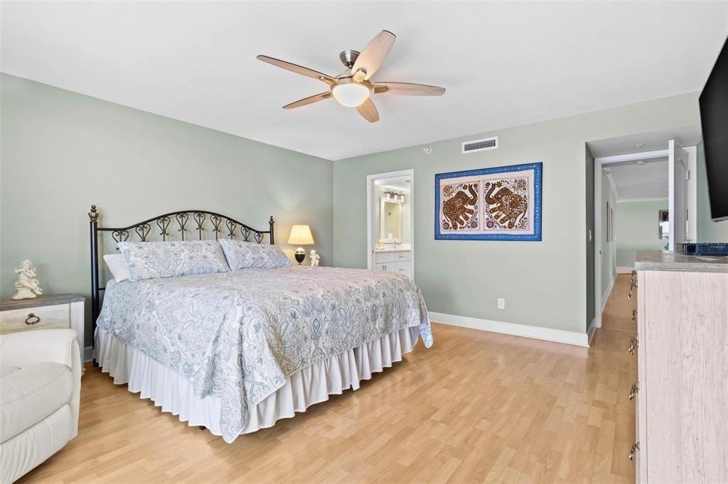 1660 Gulf Boulevard - Photo 16