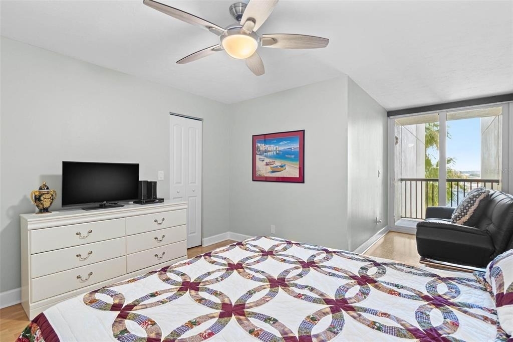 1660 Gulf Boulevard - Photo 24