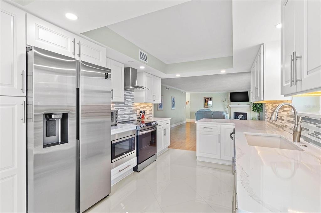 1660 Gulf Boulevard - Photo 11