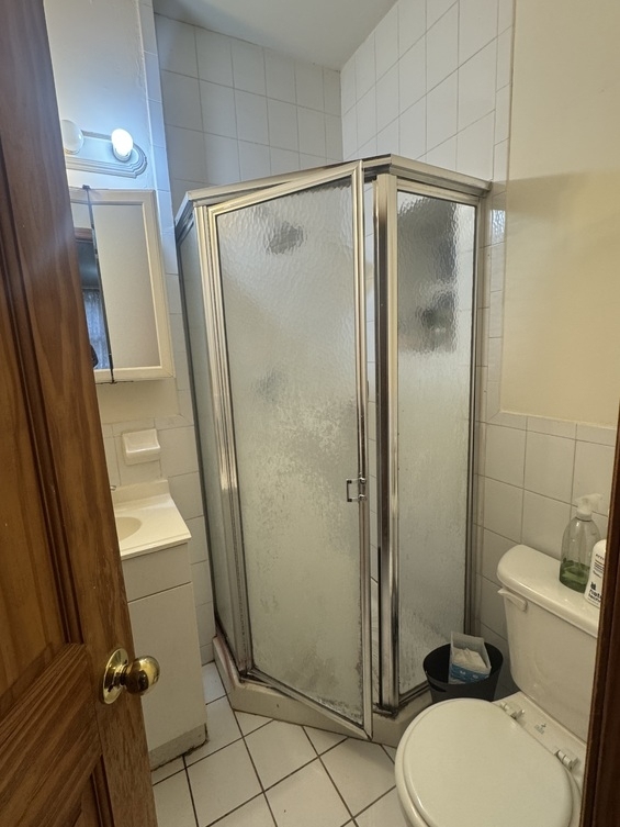 318 East 93rd Street - Photo 2