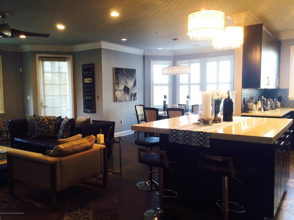 22 Cooper Avenue - Photo 2