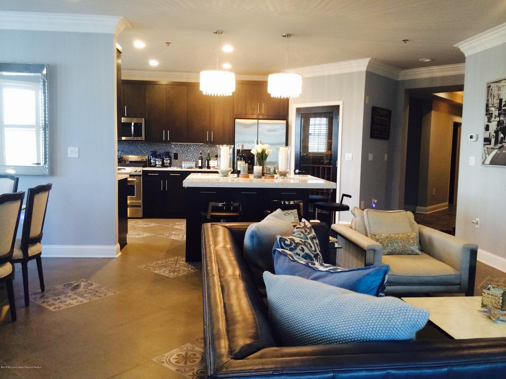 22 Cooper Avenue - Photo 3