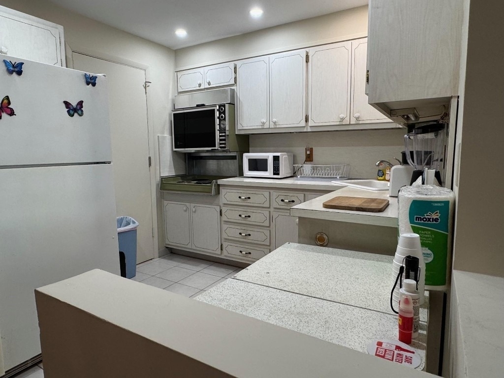 305 N Pompano Beach Boulevard - Photo 1