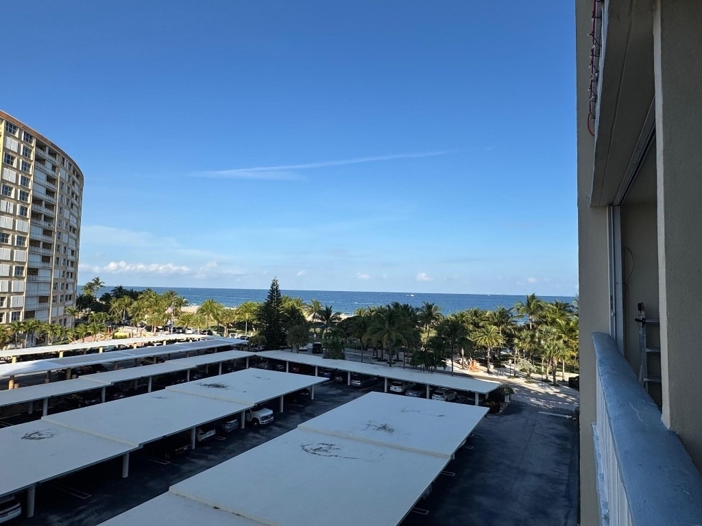 305 N Pompano Beach Boulevard - Photo 0