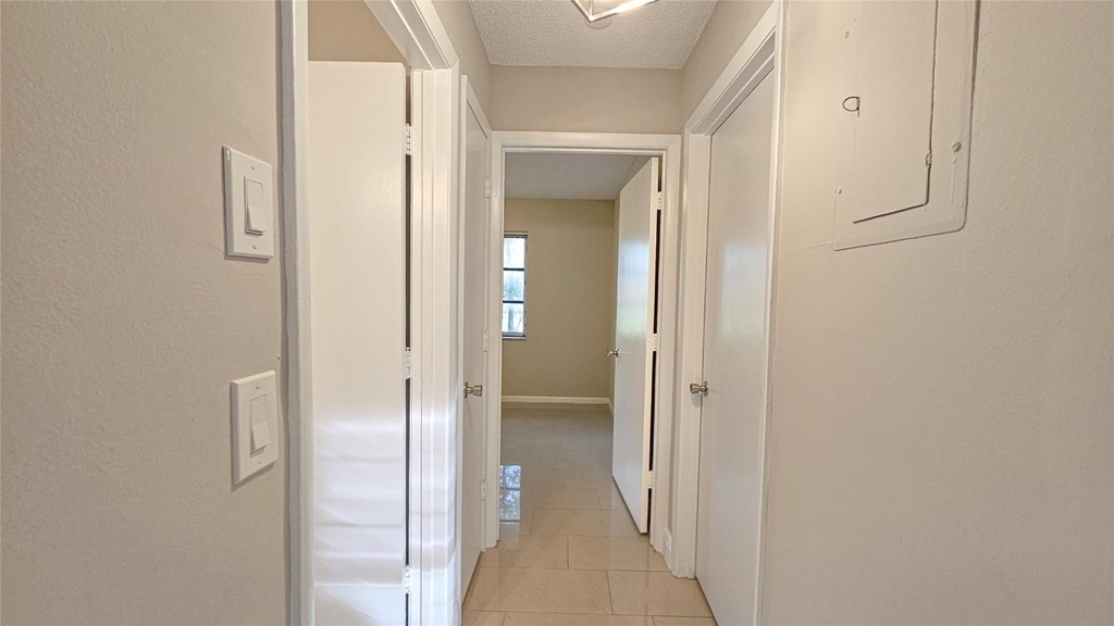 416 Lakeside Drive - Photo 5