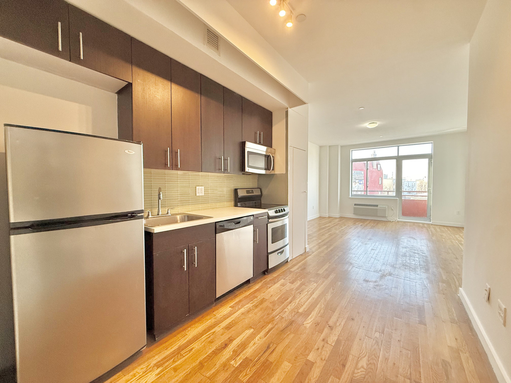 184 Noll Street - Photo 1