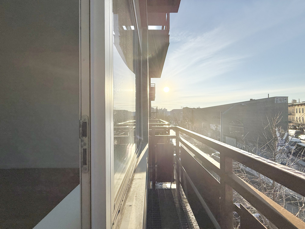 184 Noll Street - Photo 4